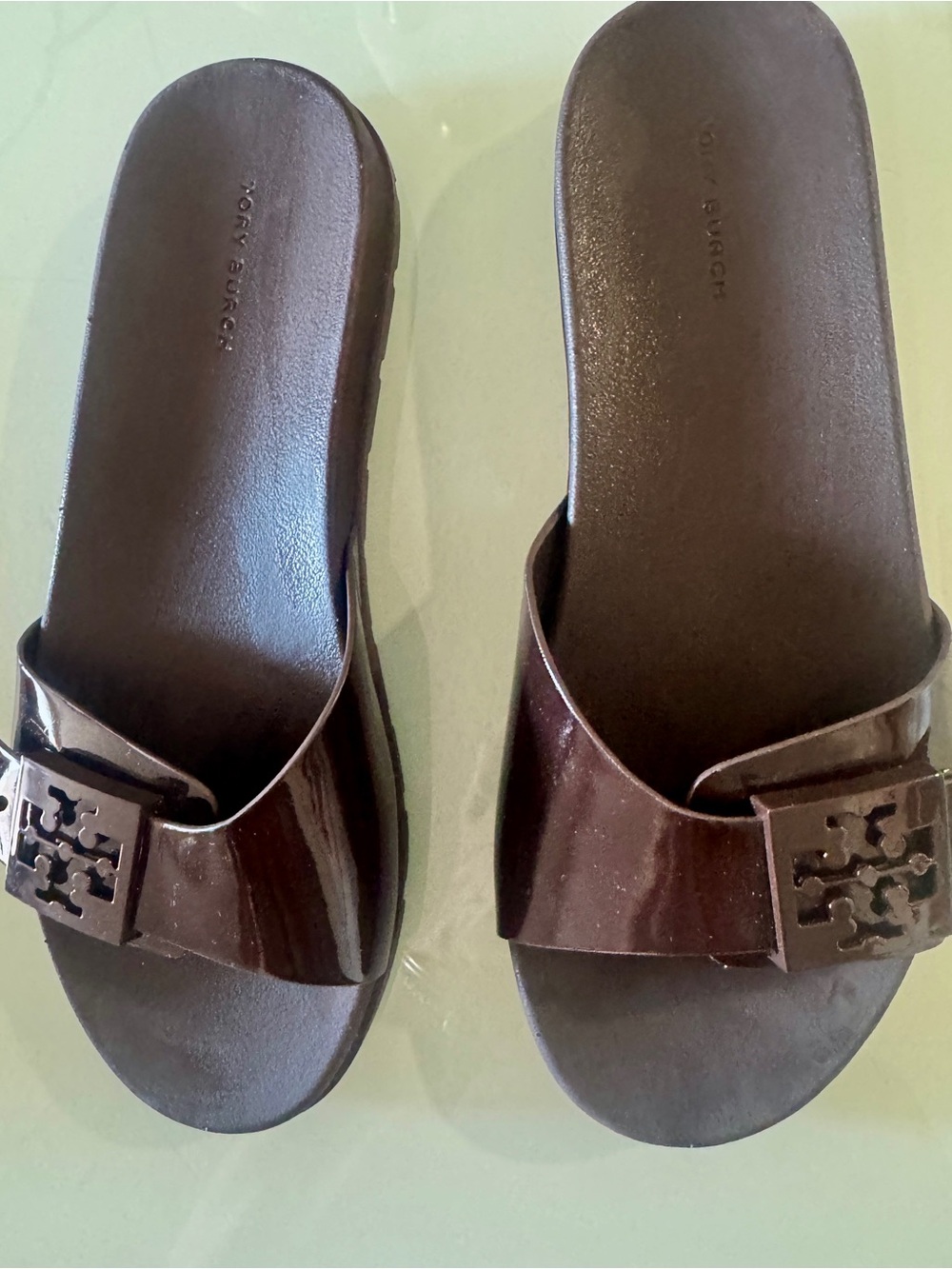 Tory Burch Dark Brown Logo Gloss Mellow Slide Sandals - Picture 11 of 17